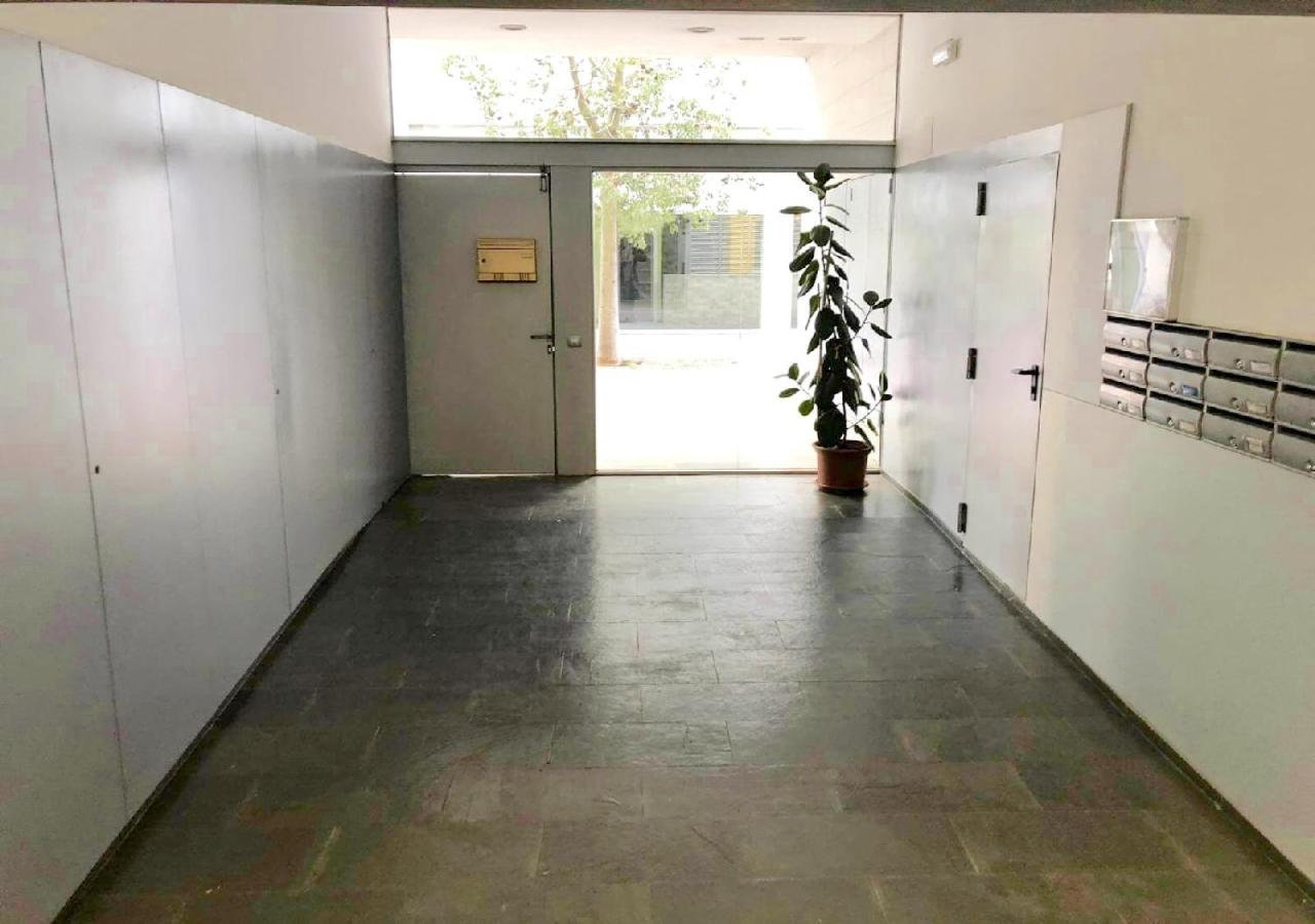 Carmed Homely Apartment By Hlclub Agency ヴィラノヴァ・イ・ラ・ジェルトル エクステリア 写真