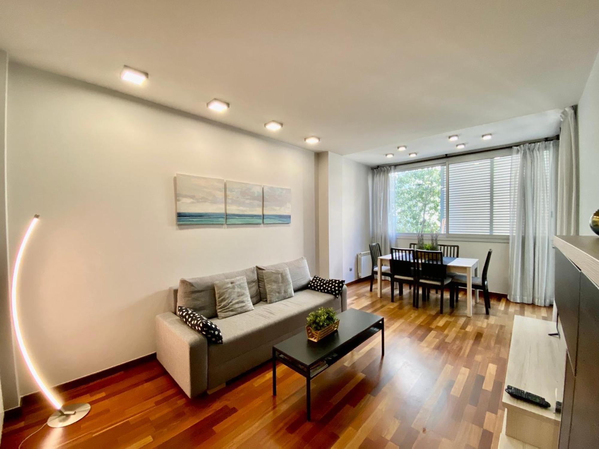 Carmed Homely Apartment By Hlclub Agency ヴィラノヴァ・イ・ラ・ジェルトル エクステリア 写真