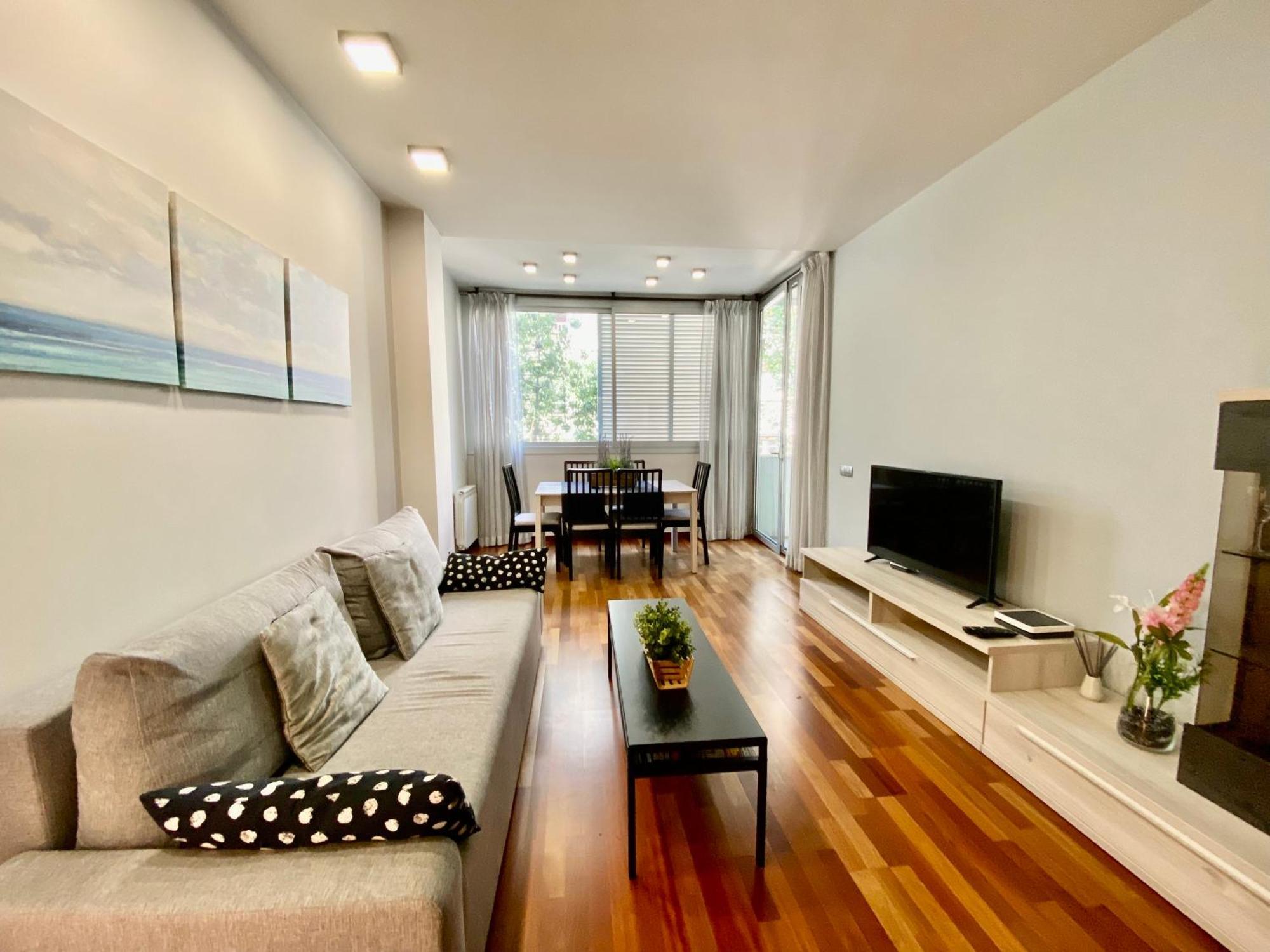 Carmed Homely Apartment By Hlclub Agency ヴィラノヴァ・イ・ラ・ジェルトル エクステリア 写真